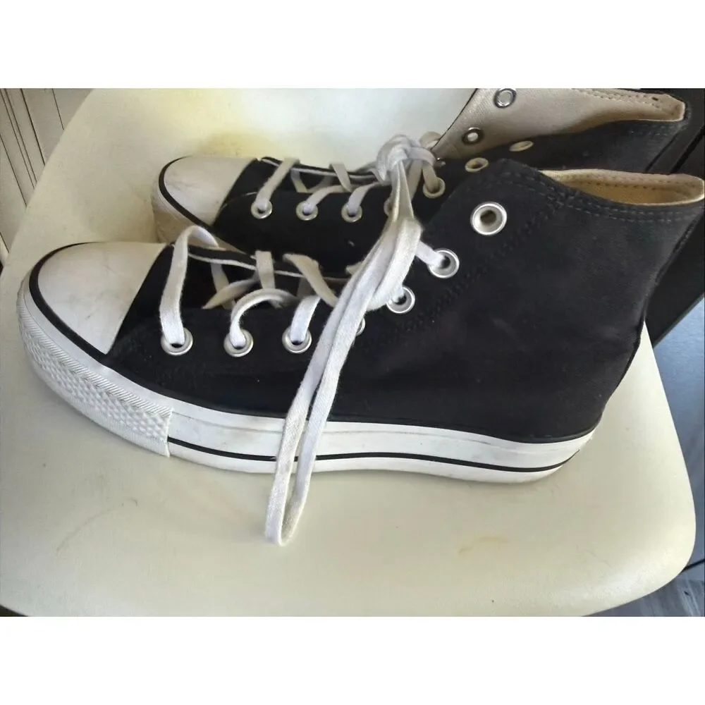 Converse women chuck